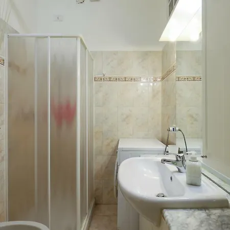 Pastrengo B Flat * Milano